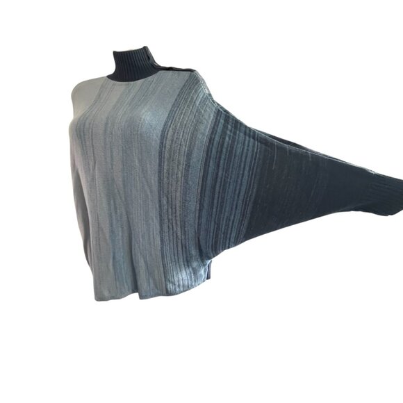 GILI Blue Ombre Pullover Batwing Sweater - Picture 4 of 7